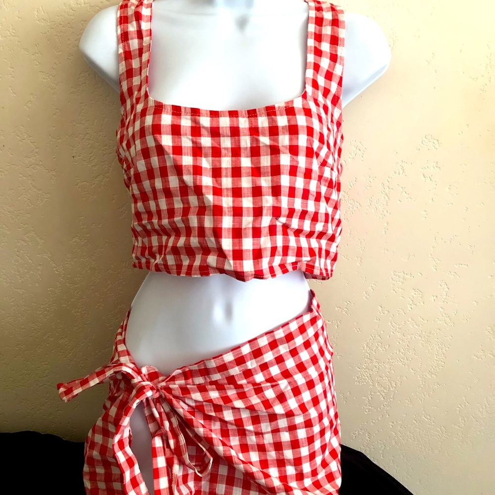New With Tags Gingham Swim Cover Up Set